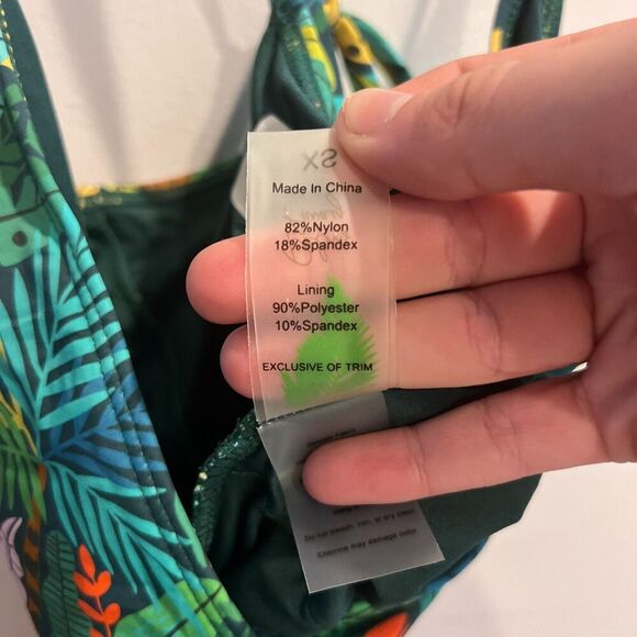 Palms Away By Red Dress Women Green One Piece Swimsuit XS Island Oasis Print NWT - Picture 9 of 10